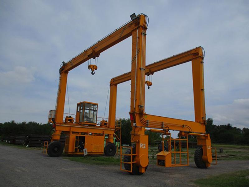 25ton Straddle Carrier in Argentina1.jpg